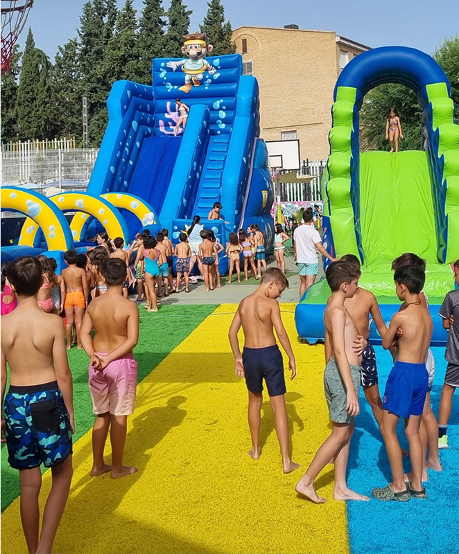 Juegos hinchables en el agua